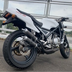 R1-Zの画像