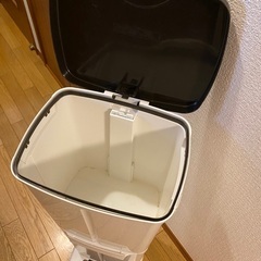 二段タイプ　ゴミ箱の画像