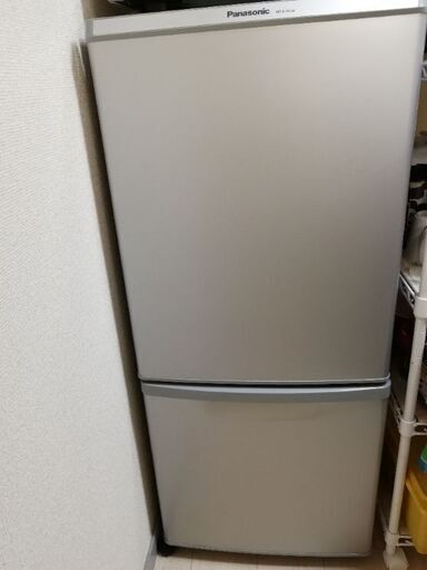 【手渡し限定】冷蔵庫Panasonic NR-B149W-S　2017年製