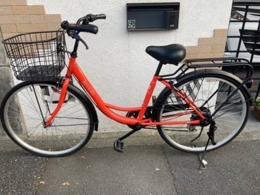 自転車　オレンジ　26型　６段変速　ライト自動点灯