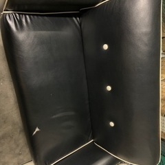 黒革ソファー　2人掛け