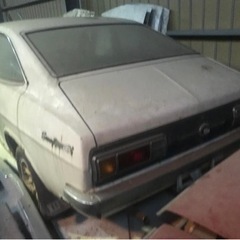 サニー　B110 GX-5 室内　天張り　当時物　　中古品 本物保証，格安 サニー GX-5 フロントグリル 当時物 中古品