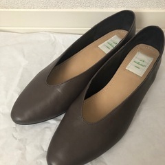 ［値下げ］【美品】enchanted　本革ソフトレザーVカットバブーシュ　24.5の画像