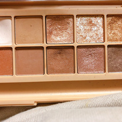 大人気CLIO アイシャドウパレットの画像