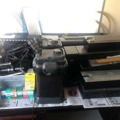 水槽セット/照明器具/フィルター/周辺器具など多数！