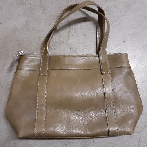 高級ブランド マーガレット・ハウエル本革レザーバック【購入時価格】5万円ぐらい