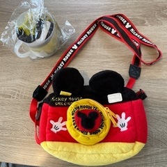 ミッキー　バック　ポーチ　ミニオンズ　コップ袋セット