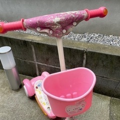 キックボードスケーター キックボード 幼児用 ハローキティの画像
