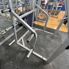 状態良好 アメリカ製/made in the U.S.A サイベックス/Cybex オリンピックスクワットラック W1100×D800×H1700mm プロ仕様（ジムで使用） 頑丈さ抜群 手渡し希望/自社配送可能（配送エリアについてお問い合わせください）の画像