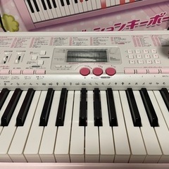 CASIO　電子ピアノ　LK-105　光ナビゲーション　61鍵盤　全備品付き　の画像
