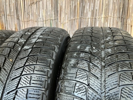 215/65R16ミシュランスタッドレス6部山