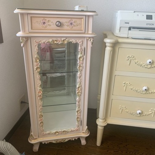 ④ロココ調ショーケース（受付終了）