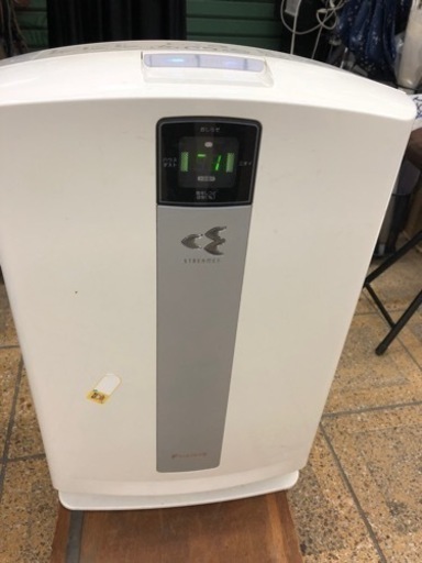 DAIKIN　加湿ストリーマ 空気清浄機 MCK70PY-W 空清31畳/加湿18畳