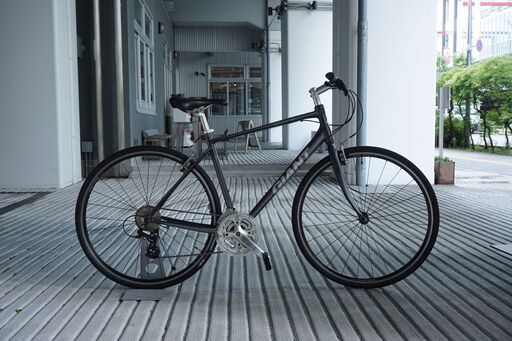 GIANT 「ジャイアント」 ESCAPE R3 2020年モデル クロスバイク