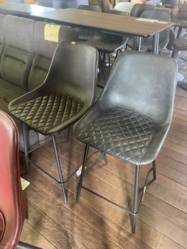 某有名メーカーさんのオリジナルチェア！2万円を1脚4800円