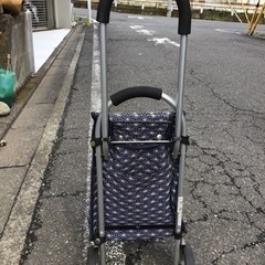 受渡済み　中古　折り畳み式ショッピングバック　買い物カートの画像