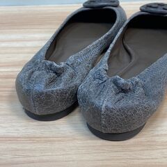 🔥🔥期間限定・特別価格🔥🔥 トリーバーチ　バレエシューズ ヴィンテージ加工レザー サイズ　6 1/2の画像