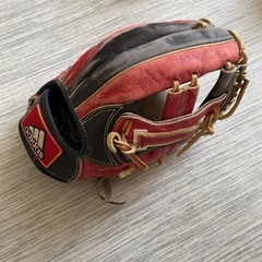 野球グローブ　アディダス　低学年用