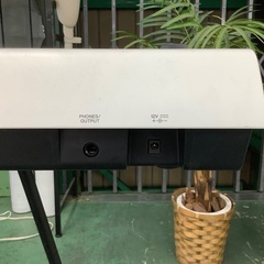 安心の6ヶ月保証付き！！ YAMAHA キーボード NP-32WH 2018年製 ペダル付き 付属品有の画像