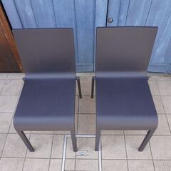 Vitra(ヴィトラ)社の.03(ゼロスリー) 2脚セットです。スタッキングも