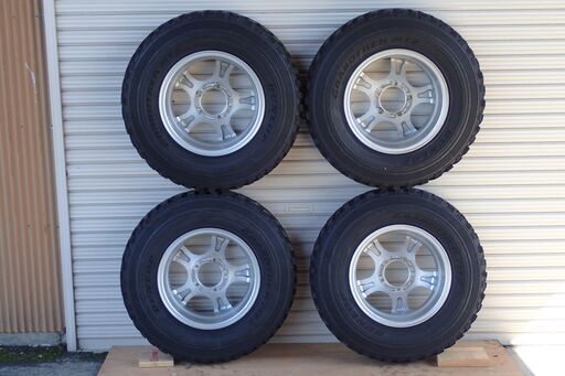 ジムニー用　アルミ付きタイヤ　不整地走行用　ダンロップ　グランドトレック　MT2  7.00R16LT  ４本