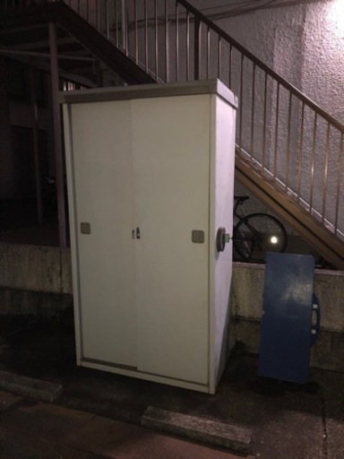 イナバ物置　鍵付き