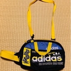 【値下しました】adidasのウェストバッグ