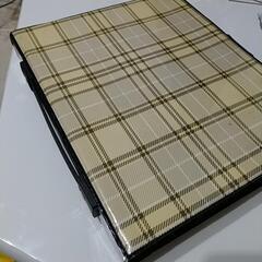 色鉛筆、色ペン等のセットの画像