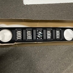 新型ジムニー　純正フロントグリル