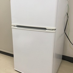 (本日か明日来られる方限定)９０L、冷凍庫付きの最小サイズの冷蔵...