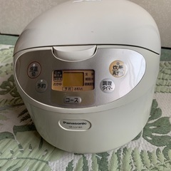 炊飯器の画像