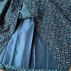 earth 花柄ロングスカートの画像