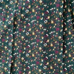 earth 花柄ロングスカートの画像