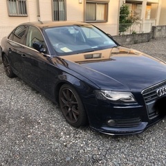 アウディ　A4 車検来年9月まで　クワトロ　2.0