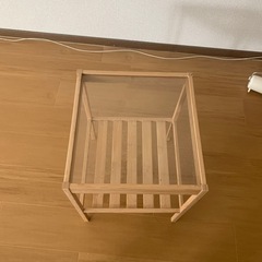 サイドテーブルの画像