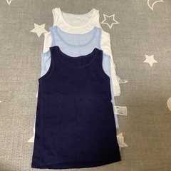 商談中20. ユニクロ　タンクトップ　肌着　100サイズ