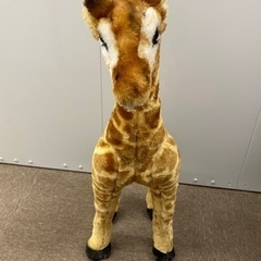 キリン　置物兼足置きの画像
