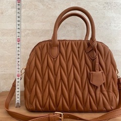 ハンドバッグ　皮　ブラウン　ノーブランド：タグなし　バッグの画像