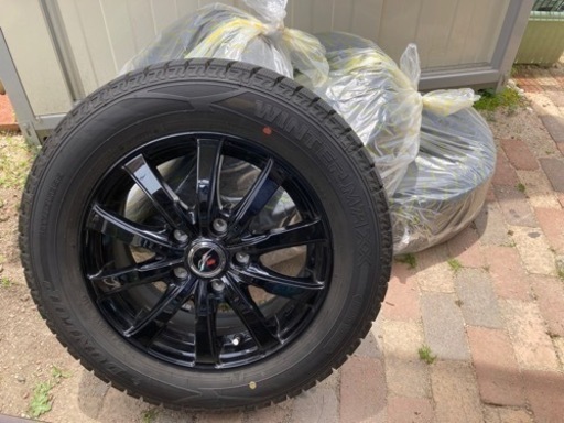 スタッドレスタイヤ195/65R15 ホイール付