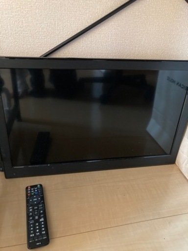 【中古】23.6インチ 液晶テレビ 2014年 アズマ製 DVDプレーヤー内蔵