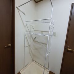 至急(29/5までに）！ニトリ洗濯機ラック　１０００円！