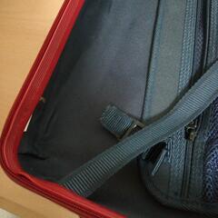 キャリーバッグの画像
