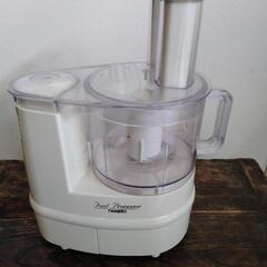 スムージーやお料理に　フードプロセッサーです♪