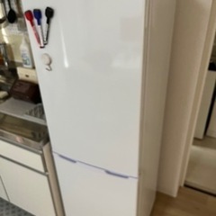 162Lの冷蔵庫