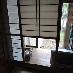 【無料】（掉尾の勇　完全放出）建具（摺り上げ雪見障子・４枚・２組）　※引き取り限定の画像