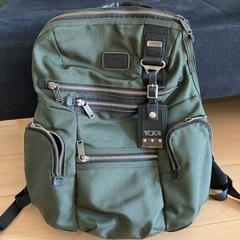 TUMI リュック　カーキ色　ビジネスリュック
