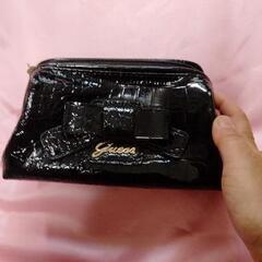 希少　ハワイ限定　GUESS　guess　ゲスのポーチ