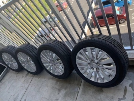 値下げ❗️トヨタ純正アルミ　235/50R18  97V