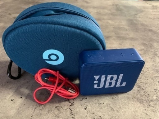 JBL jbl スピーカー　Bluetooth コンパクト　スピーカー　JBLスピーカー　ケース付