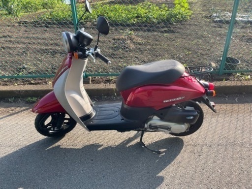 低走行８０００キロ　　セル一発始動　人気のトゥデイF